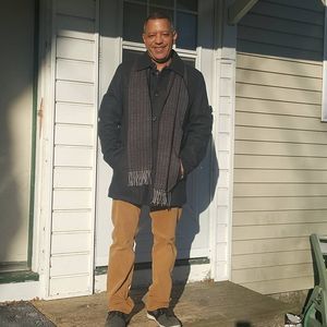 Meet your Posher, Javier